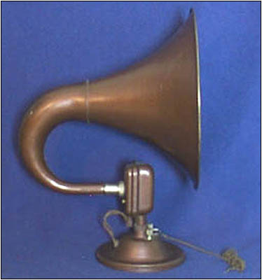 The Bristol Senior horn speaker