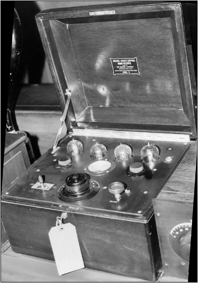 Bristol "single control radio receiver"