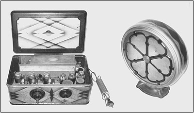 tThe Atwater Kent Model 37 "Modernistic," left, and the Model E speaker