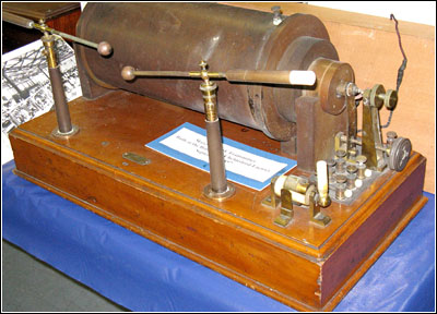 Marconi induction coil transmitter