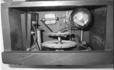 interior of the Crosley Model 50