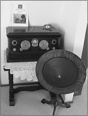 ANTIQUE STROMBERG CARLSON WOODEN WALL PHONE  RADIO | TELEPHONE