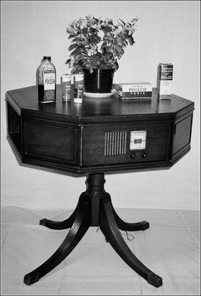The Philco Model PT-26 in a Charles R. Sligh Co. table