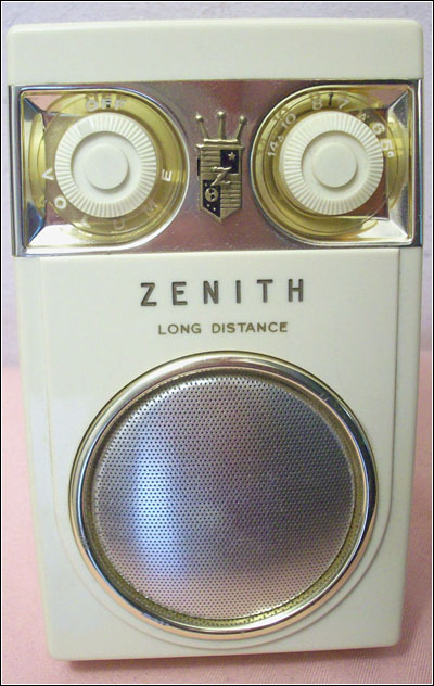 a 'Long Distance' radio