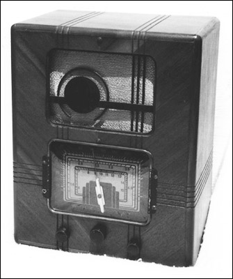 The Art Deco Wilcox-Gay Model A-15
