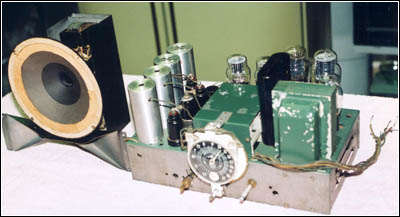 The 10-inch chassis and 2-way speaker system used in the Model 88