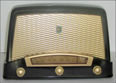 The 1949 Crosley 9-106