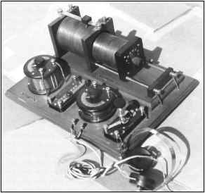 A replica Murdock crystal set board-type receiver.